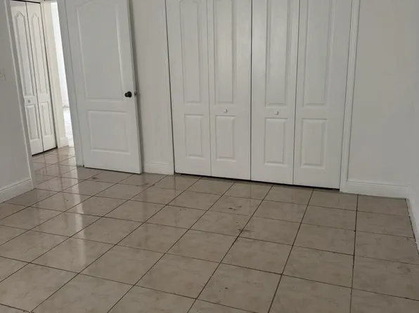 16118 NE 21st Ave APT 5, North Miami Beach, FL 33162