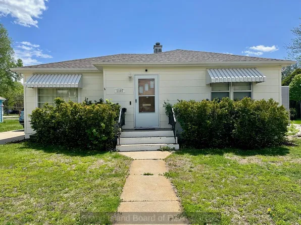 1107 W 11th St, Grand Island, NE 68801