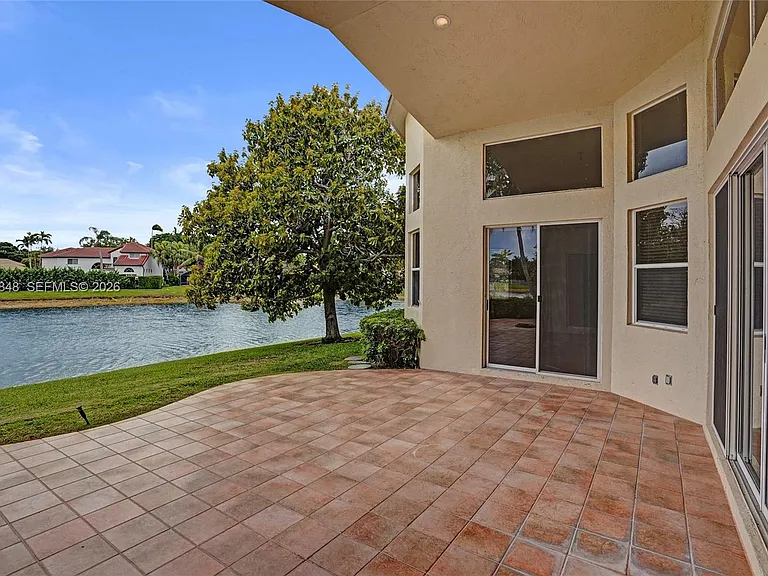 10800 Haydn Dr — Photo 20