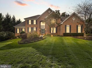 10207 Brittenford Dr, Vienna, VA 22182