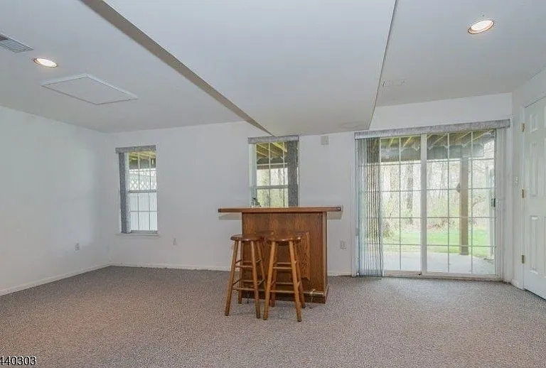 84 Constitution Way — Photo 16