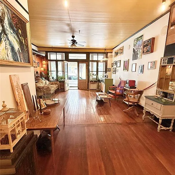 301 W Laurel St — Photo 15