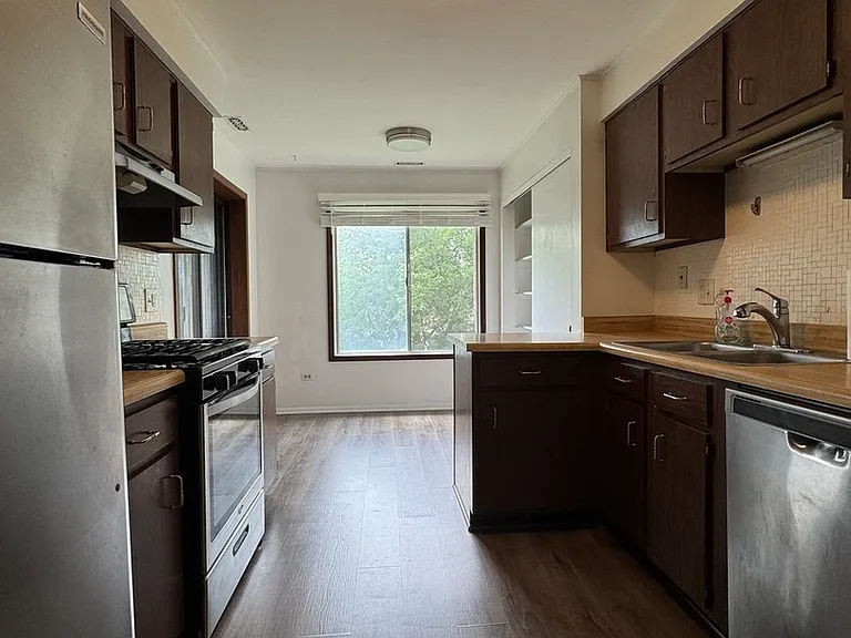 871 Cross Creek Ct #C3 — Photo 6