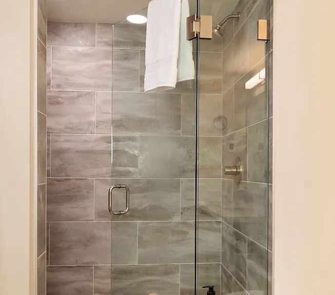 Ballard Seattle 3 Bedroom Apartment for Rent | In-Unit Laundry, Pet Friendly, Parking Available &... — Photo 25