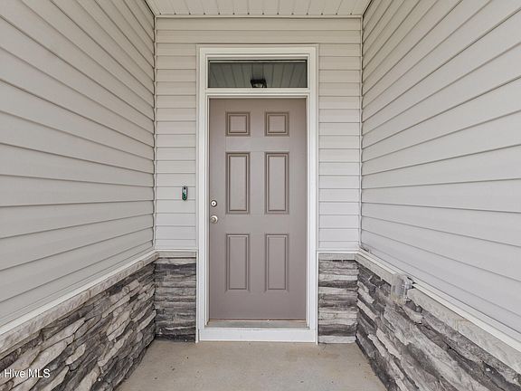 4th image of 570 Tullimore Ln NW