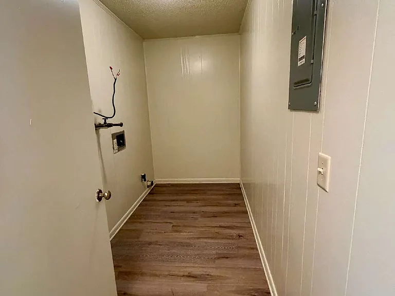 205 Daniel St #7 — Photo 7