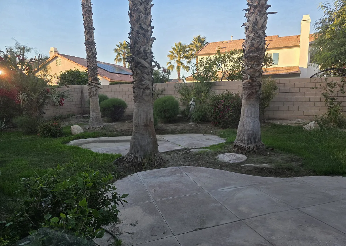 Building Photo - 83934 Avenida Verano