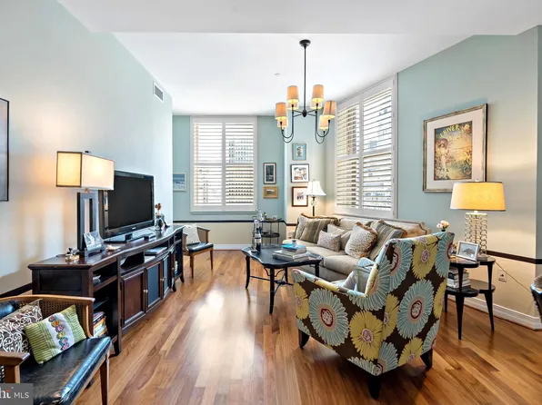 1600 Arch St APT 1118, Philadelphia, PA 19103