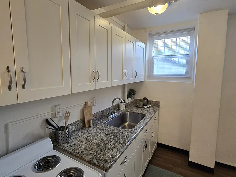 The Castle Apartments — Photo 2