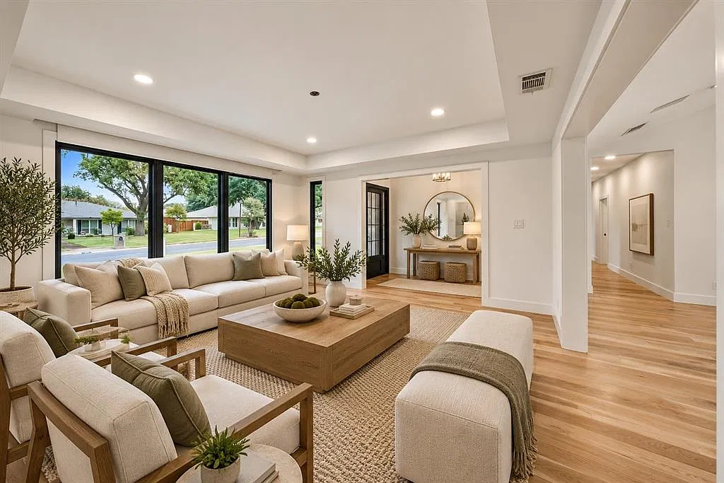 4 bed, 3.0 bath, 2871 sqft, $13,250 — Photo 4