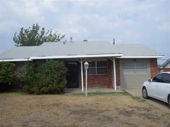 14 NW 53rd St, Lawton, OK 73505