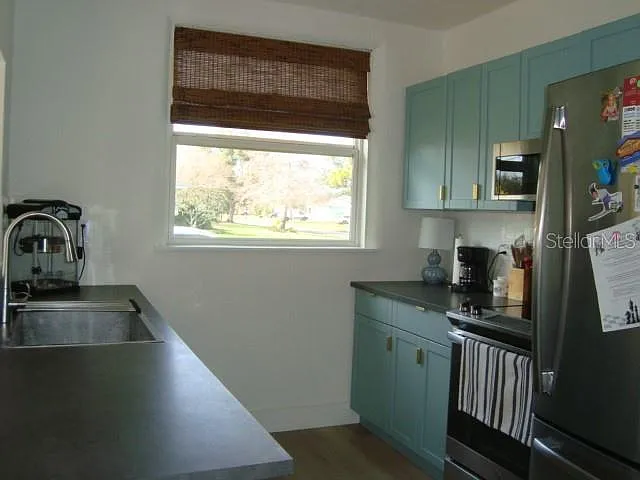 11 N Crest Ave — Photo 13