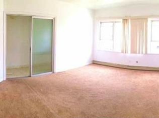 942 Grove St, Elizabeth, NJ 07202