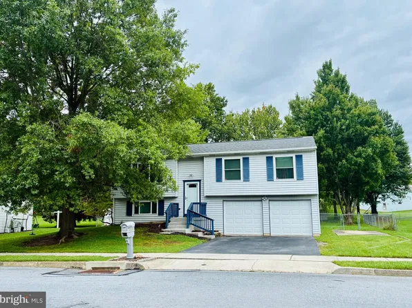 4319 New Hampshire Dr, Harrisburg, PA 17112