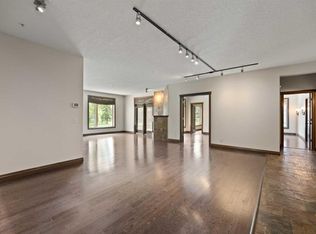 24 E Hemlock Cres SW #2108, Calgary, AB T3C2Z1