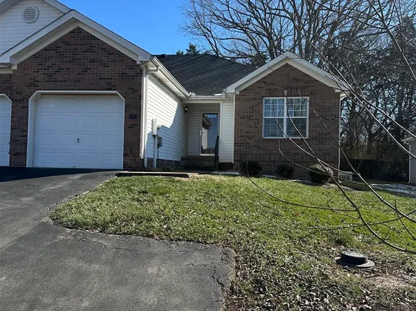 960 Riverbend St, Bowling Green, KY 42104