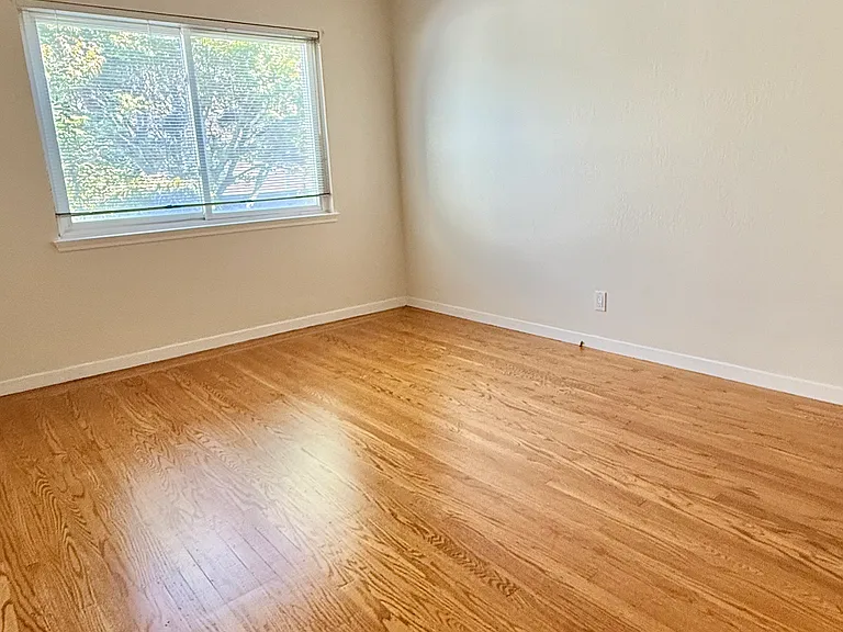 3834 Colegrove St #3834 — Photo 8