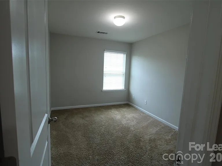 9348 Hamel St — Photo 32
