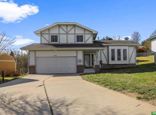 9807 S 21st Cir, Bellevue, NE 68123