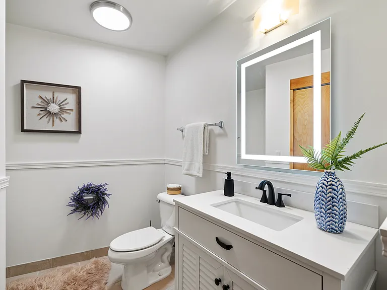 12600 SW Crescent St #202 — Photo 5