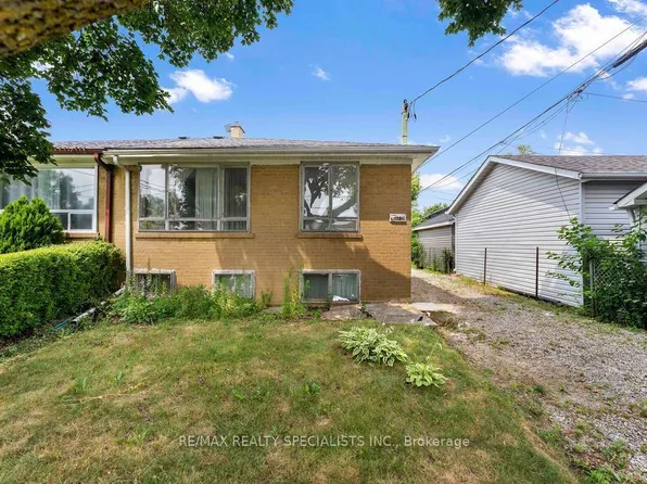 122 Cordella Ave, Toronto, ON M6N 2J9