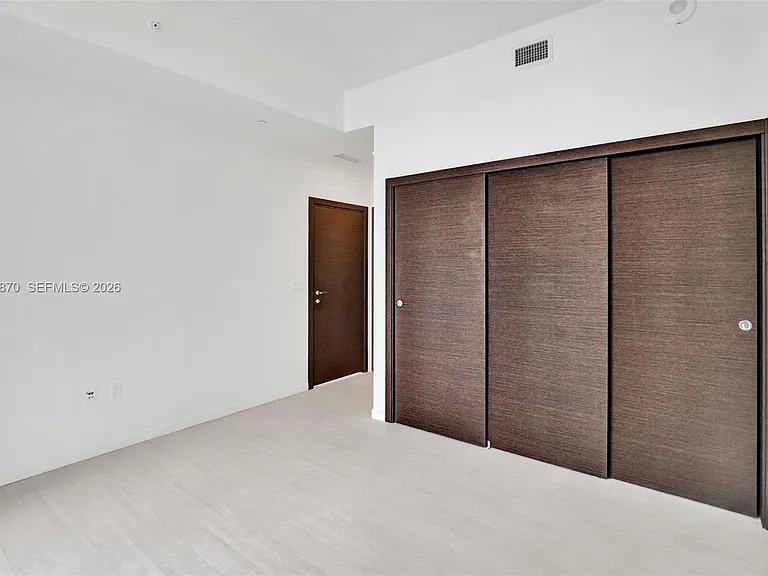 1000 Brickell Plz #1904 — Photo 8