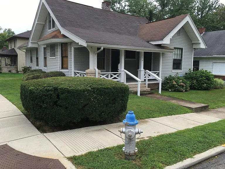 730 E Hunter Ave — Photo 1