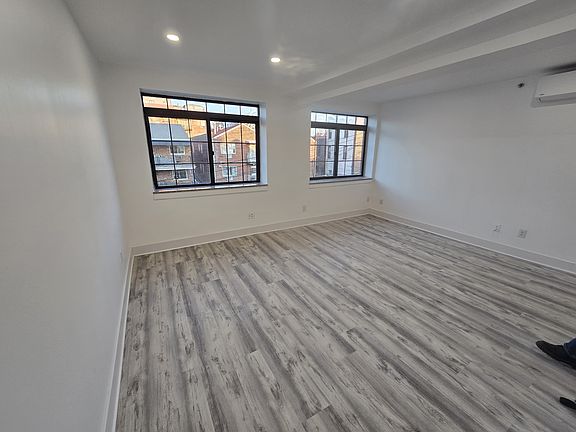 2nd image of 4164 71st St APT 3A
