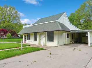 4000-4002 NE 11th St, Des Moines, IA 50313