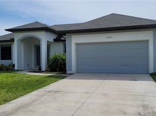 2205 Tena Ave N, Lehigh Acres, FL 33971