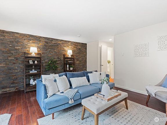 3rd image of 4510 176th Street SW #H3