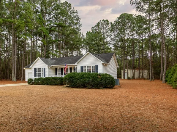 144 Jason Dr, Four Oaks, NC 27524