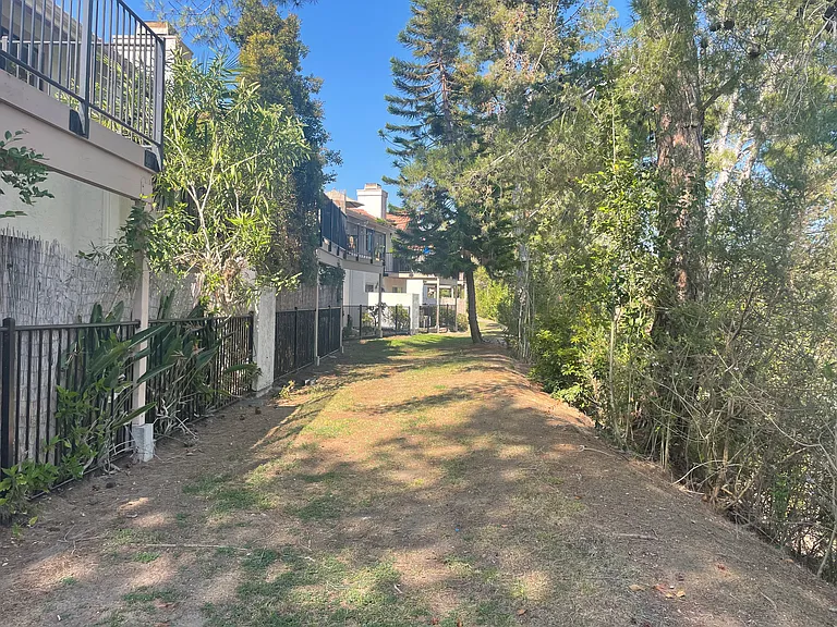 3117 Avenida Topanga — Photo 14