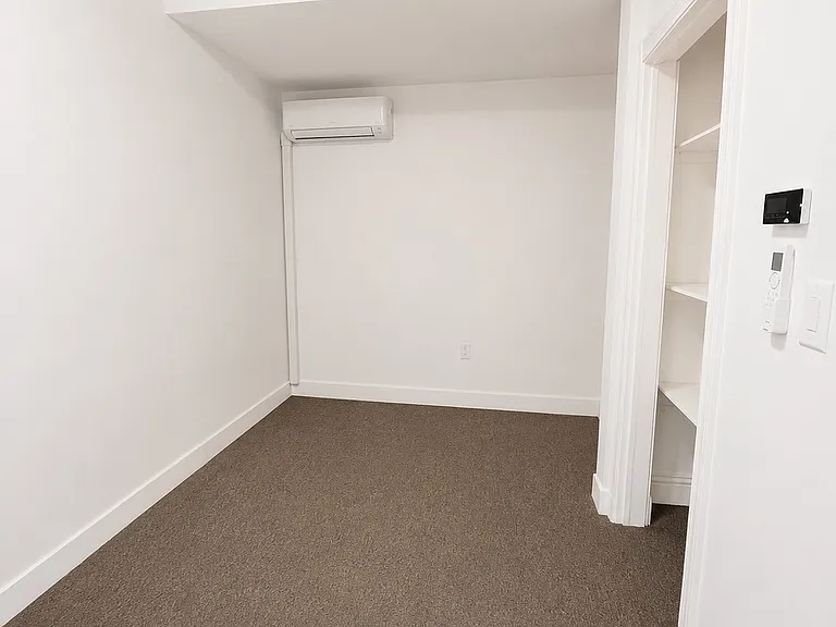 837 Jennings St #2 — Photo 4