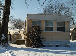 10 Churchill Dr, Diamond, IL 60416