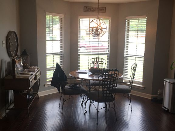 Breakfast nook
