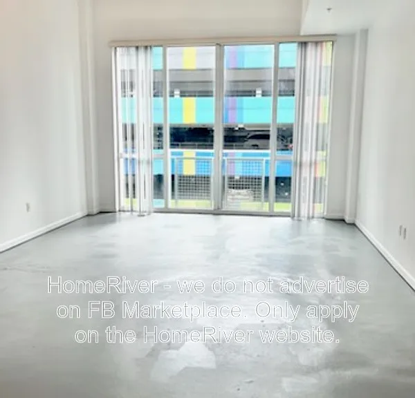 253 NE 2nd St #313 — Photo 2