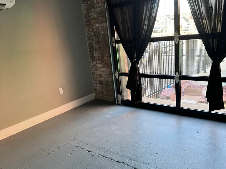 223 W 3rd St #108 — Photo 38