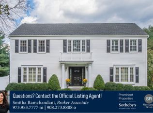 1 Seward Pl, Chester, NJ 07930