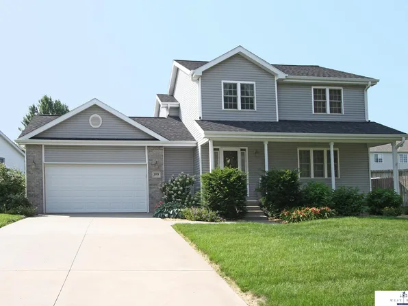 2019 Raven Oaks Dr, Lincoln, NE 68521