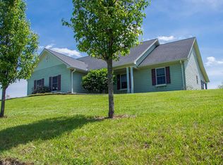 1860 Hammonds Creek Rd, Lawrenceburg, KY 40342