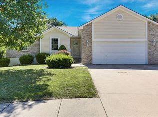 1208 N Jones Rd, Independence, MO 64056