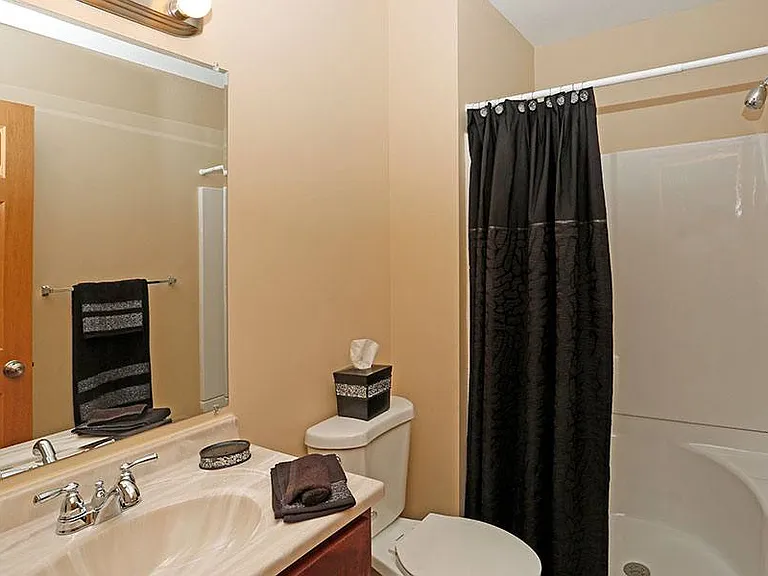 LAKE VILLAGE APARTMENTS — Photo 18