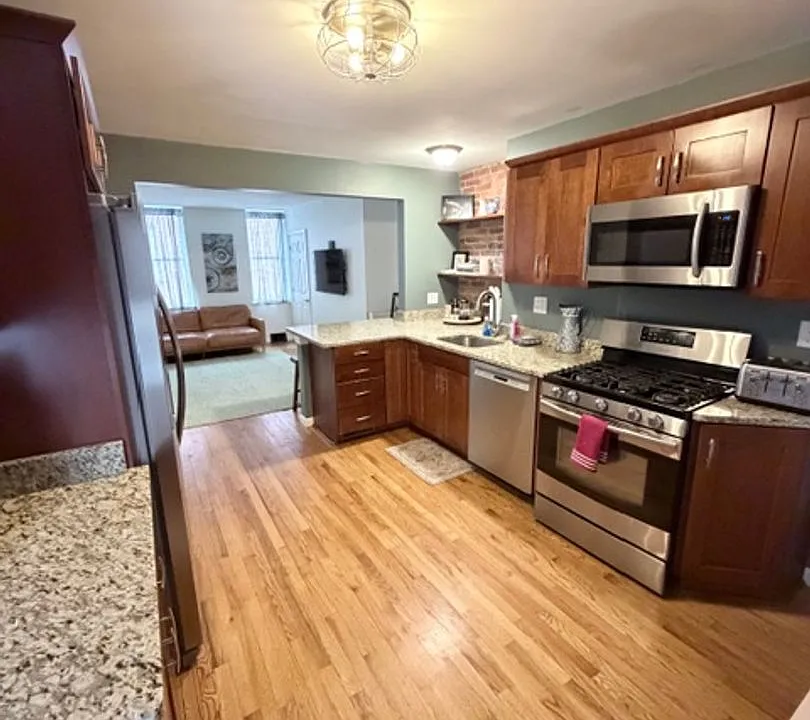 2303 Larkins Way