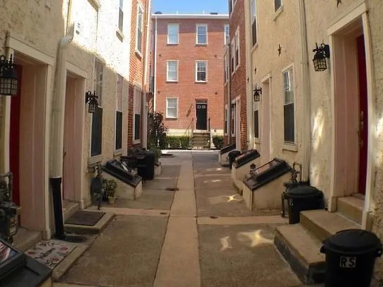 1027 N 4th St #V — Photo 13