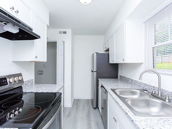 2nd image of 4900 Central Dr APT 164