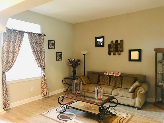 4th image of 1244 Arden Oaks Dr