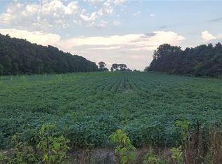 15751 Capron Rd, Capron, IL 61012