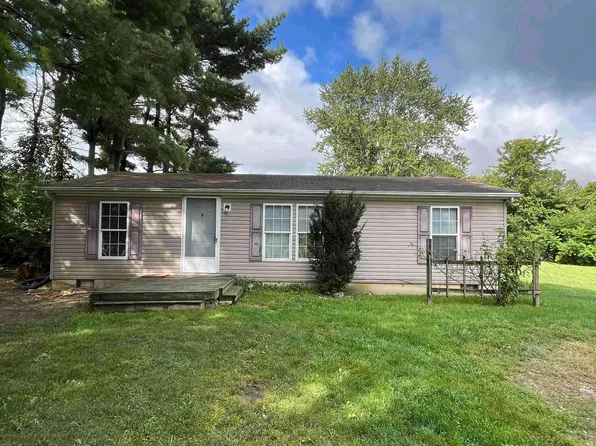513 N Morgan St, Mentone, IN 46539