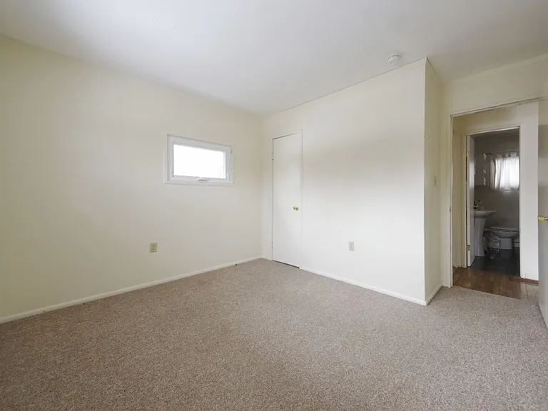 239 Crestmont Ave — Photo 12